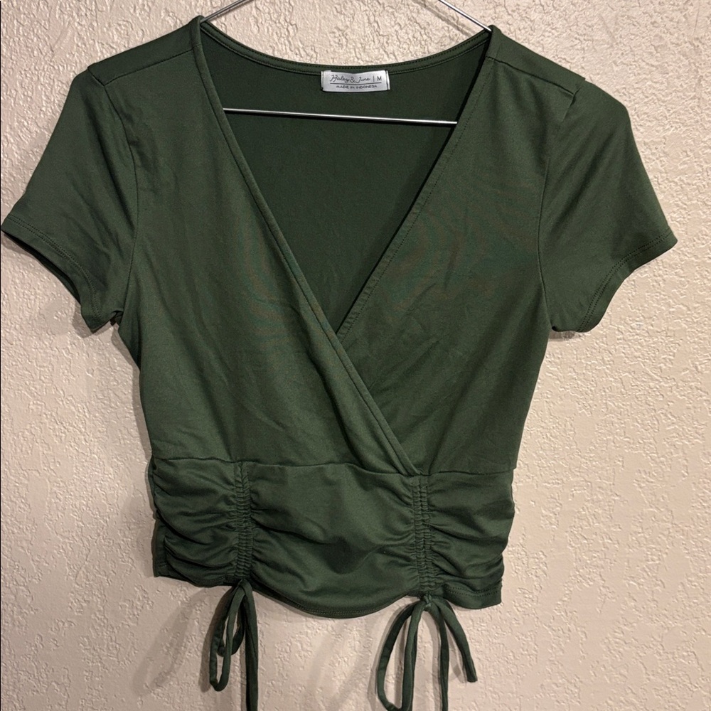 Haley & June Pink Green Crop Top Medium, short sleeve V-neck